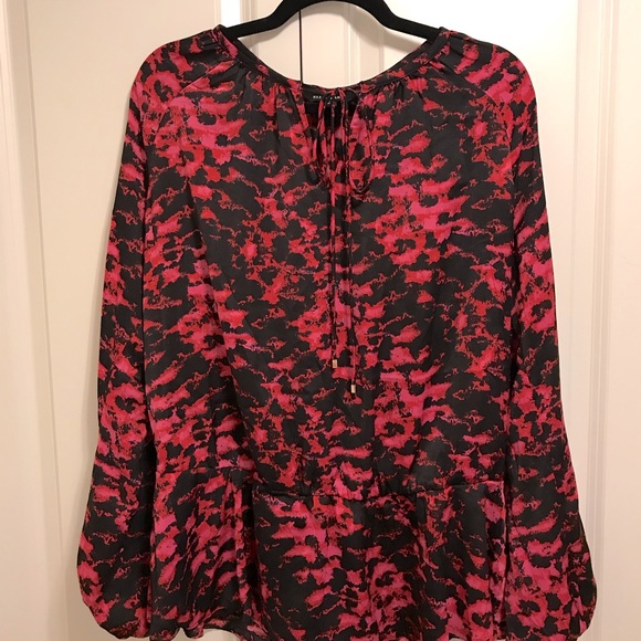NWOT Ellen Tracy beautiful blouse - Picture 2 of 3